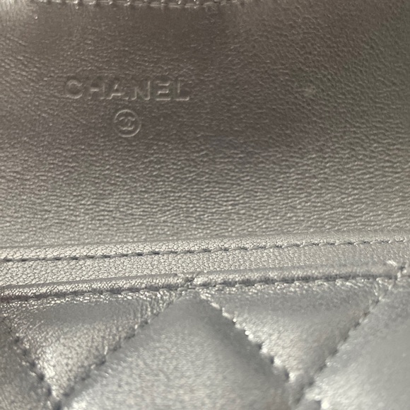 Chanel Metallic Silver Lambskin Card Wallet - Picture 13 of 15